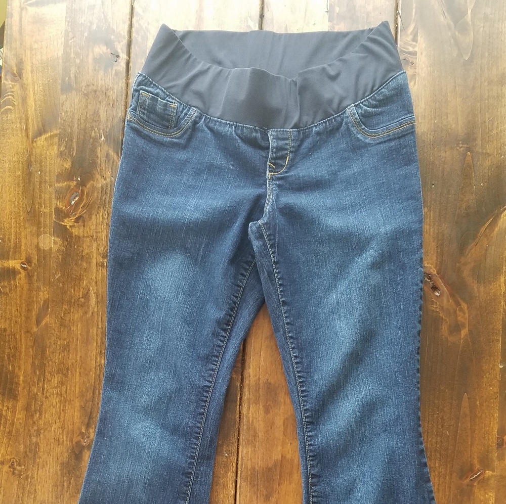 Old Navy Maternity slim boot-cut low panel jeans